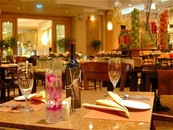 Crowne Plaza Shenyang Zhongshan Hotel Restaurant photo